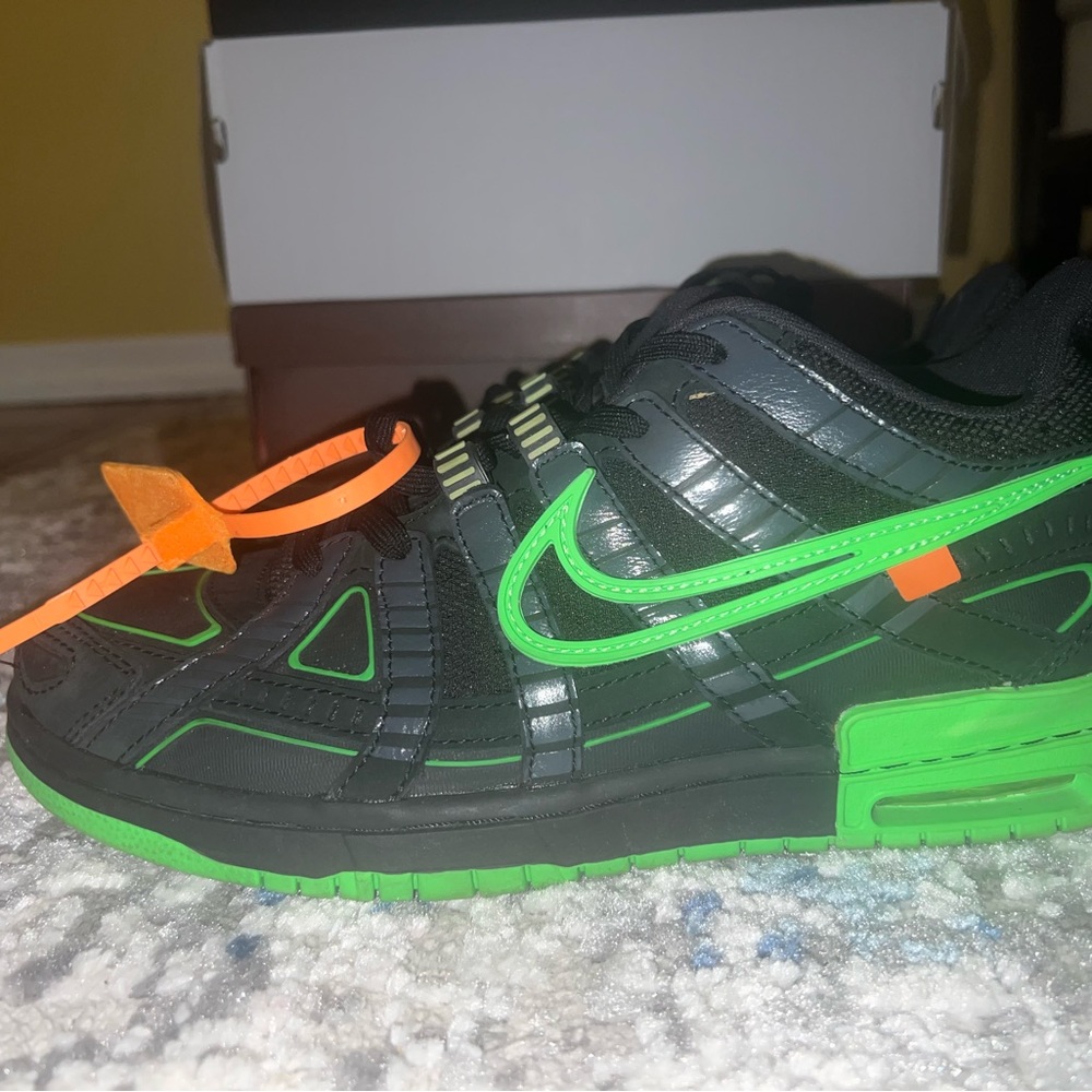 Off white dunks size 9.5